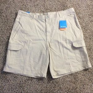 Men’s Columbia Cargo Shirts - 42” waist - NEW